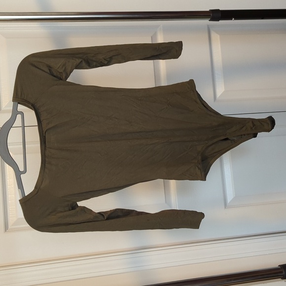 NWT size 6 PrettyLittleThing bodysuit - Picture 4 of 4
